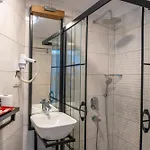 Halikarya & Restaurant Hotel