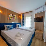 Halikarya & Restaurant Hotel *