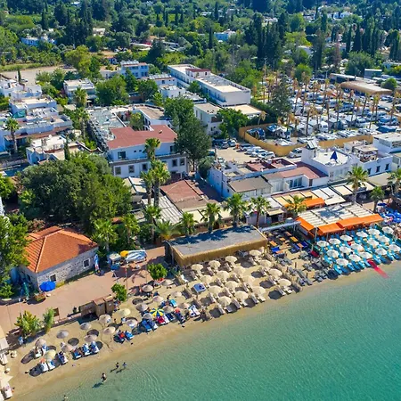 Halikarya & Restaurant *