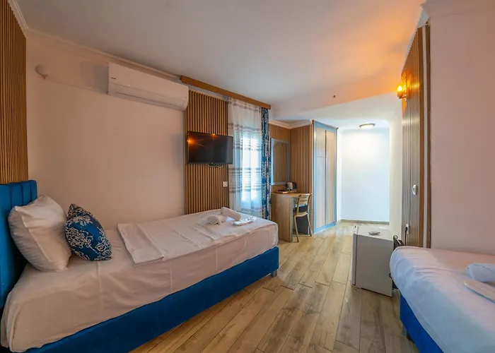 Halikarya & Restaurant 酒店 *