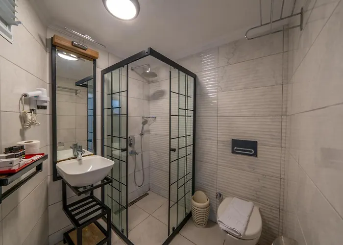 Halikarya & Restaurant *